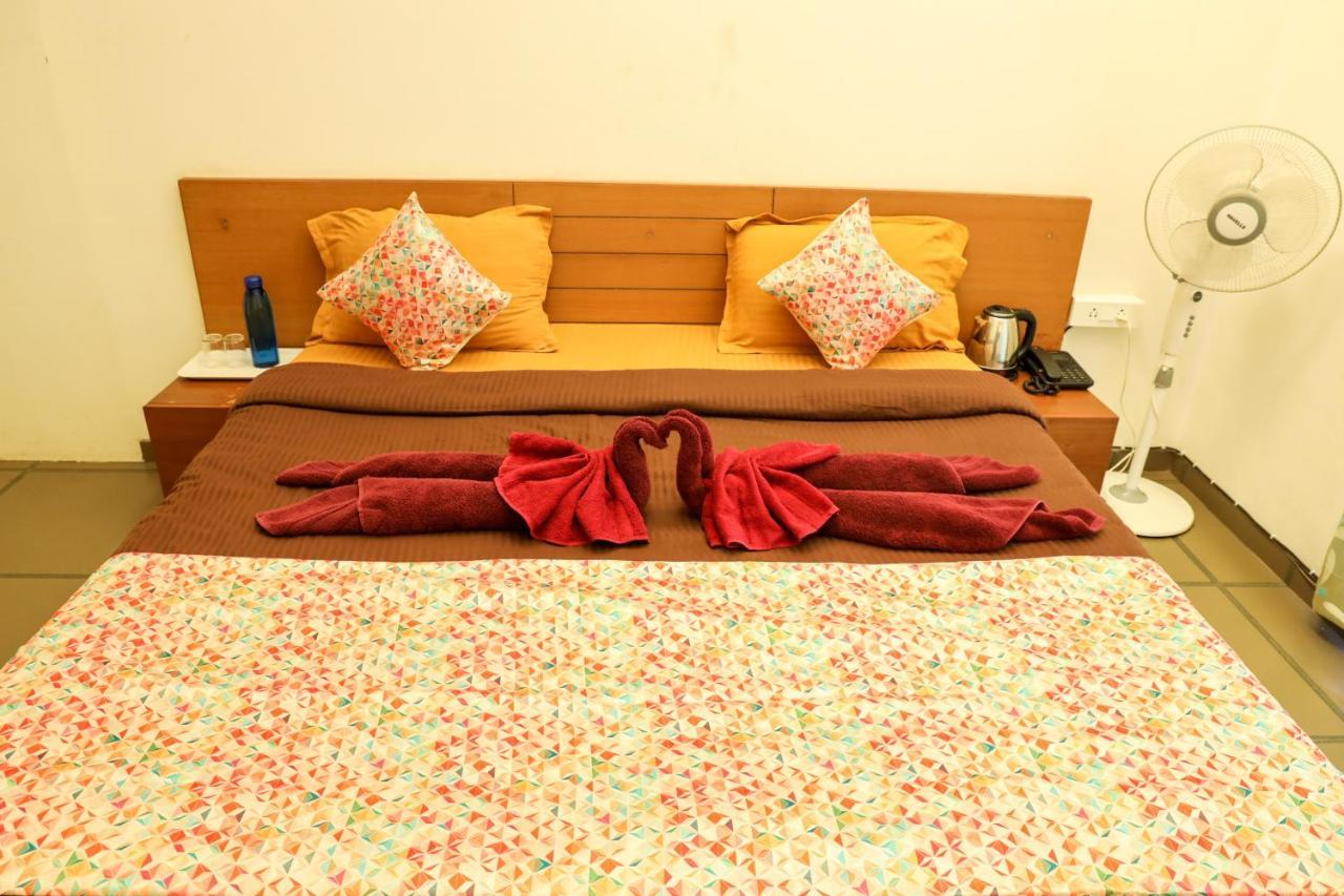 Surya Kiran Miramar Bed & Breakfast Panaji Exterior photo