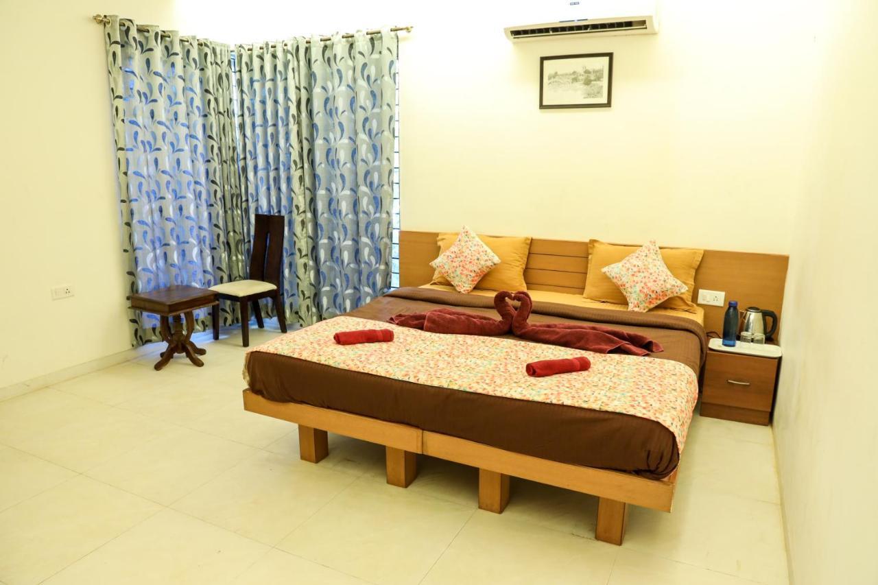 Surya Kiran Miramar Bed & Breakfast Panaji Exterior photo